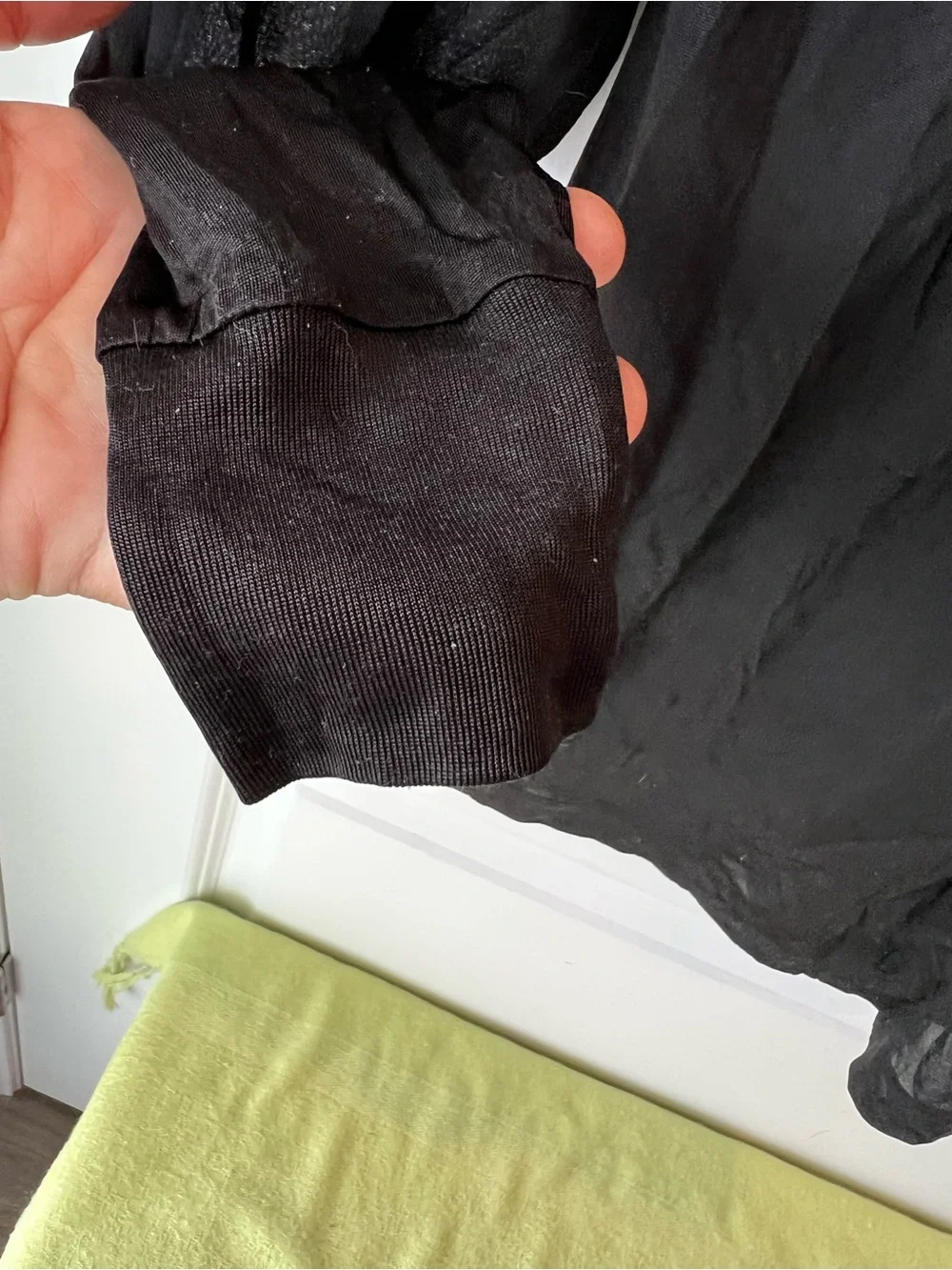 L.L. Bean Black silk base layer pants and Long-Sleeve Top Set. Medium